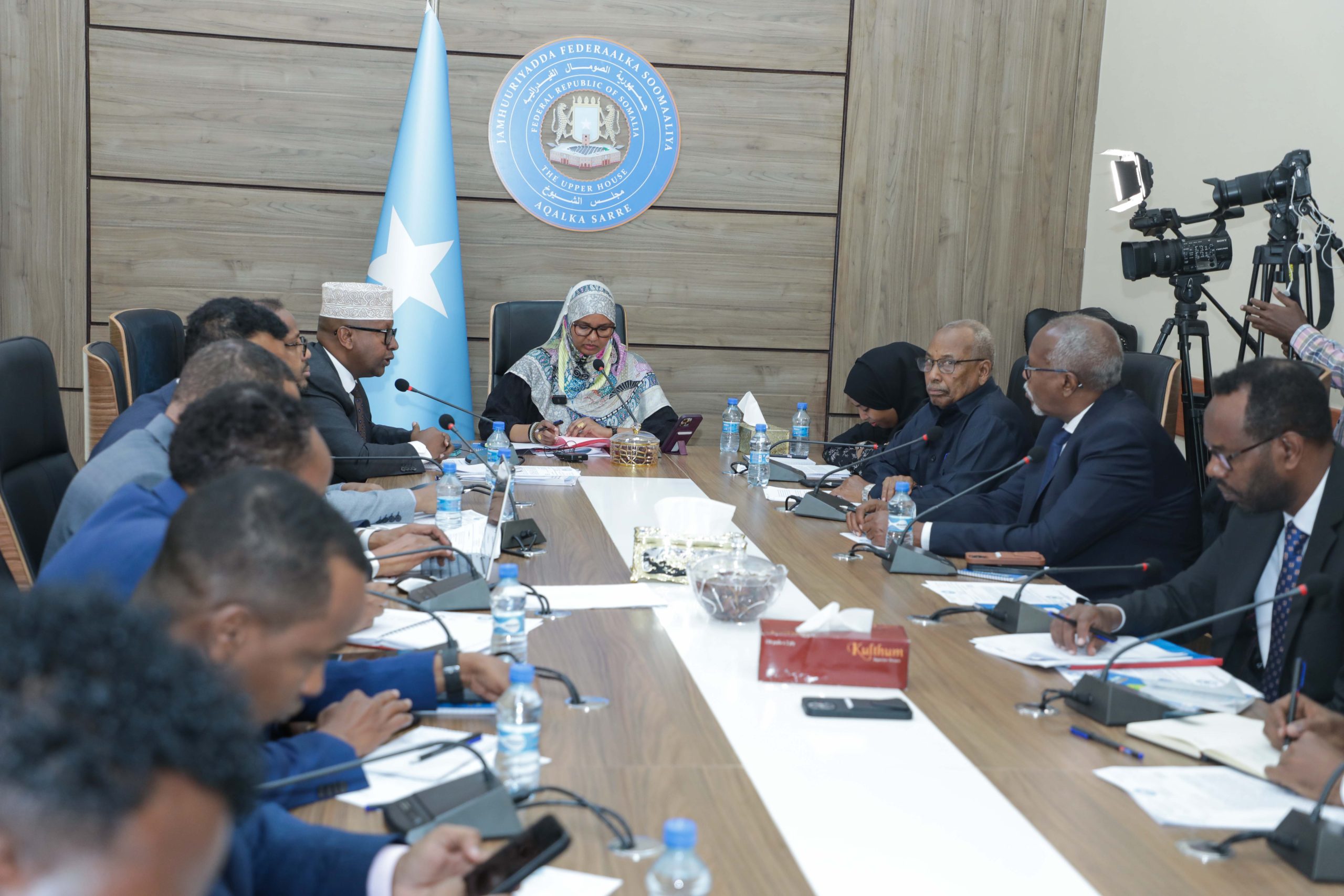 WAD, Danjire Ahmed Macallin Fiqi ayaa la kulmay Guddiga Arrimaha Dibadda ee Golaha Aqalka Sare,