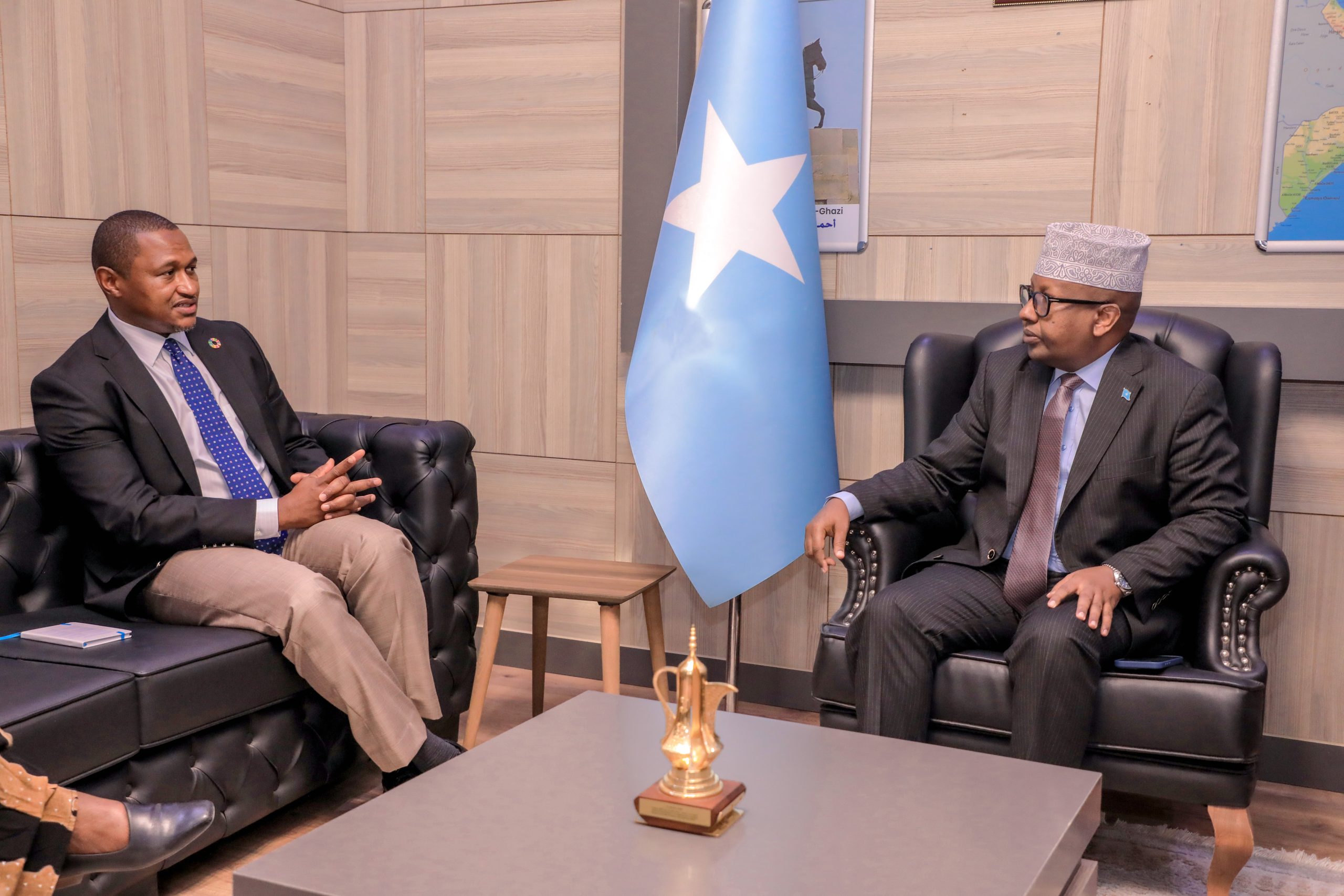 Wasiirka Arrimaha Dibadda oo kala hadlay iskaashiga howlaha bani’aadantinimada Agaasime goboleedka UNHCR