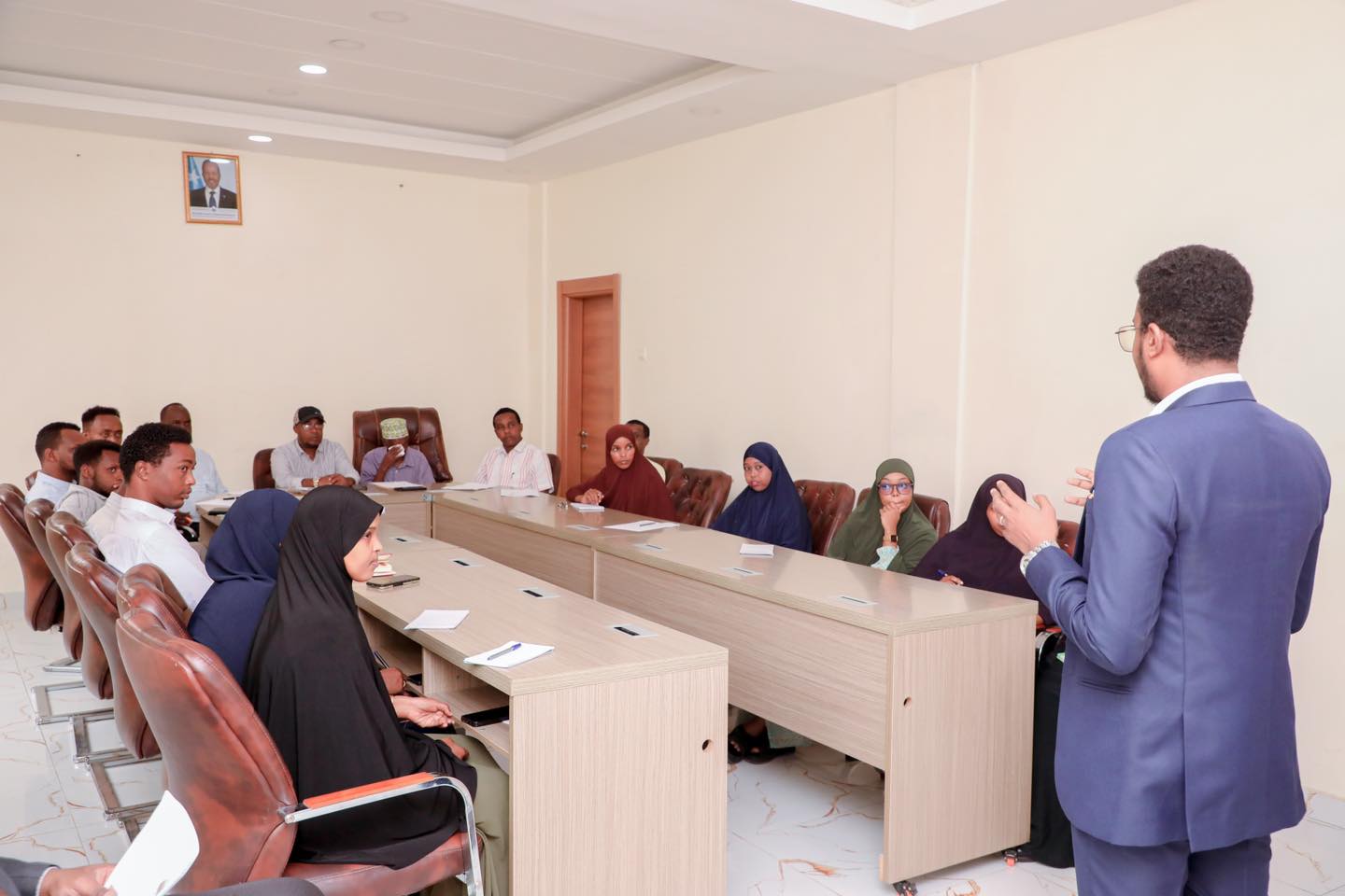 Wasaaradda Arrimaha Dibadda oo qabatay aqoon-is-weydaarsi hal cisho ah oo ku saabsan hab-maamulka xusuus-dhowrka
