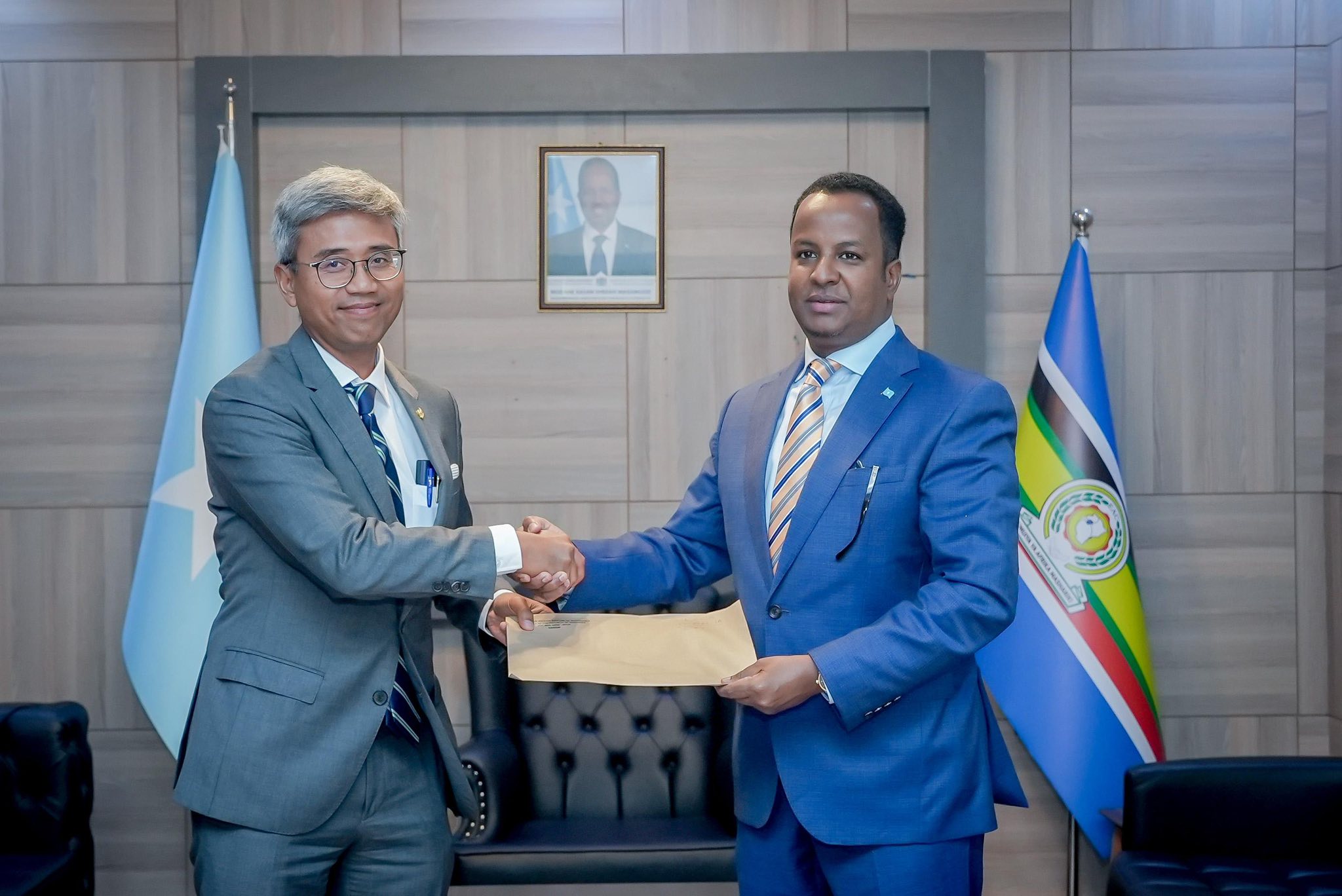 Somali FM Receives Copy of Credentials from Newly Appointed Indonesian Ambassador
