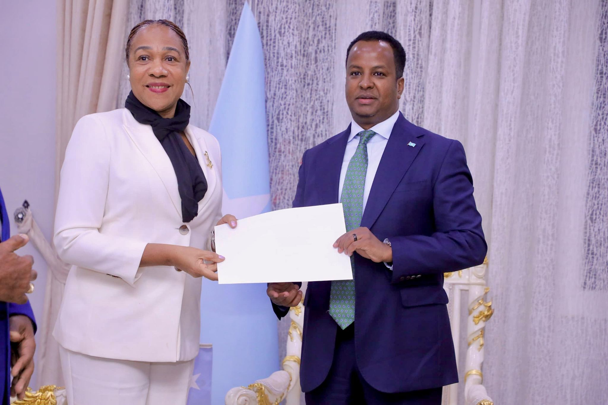 Somali FM Receives Copy of Credentials from Newly Appointed Cuban Ambassador