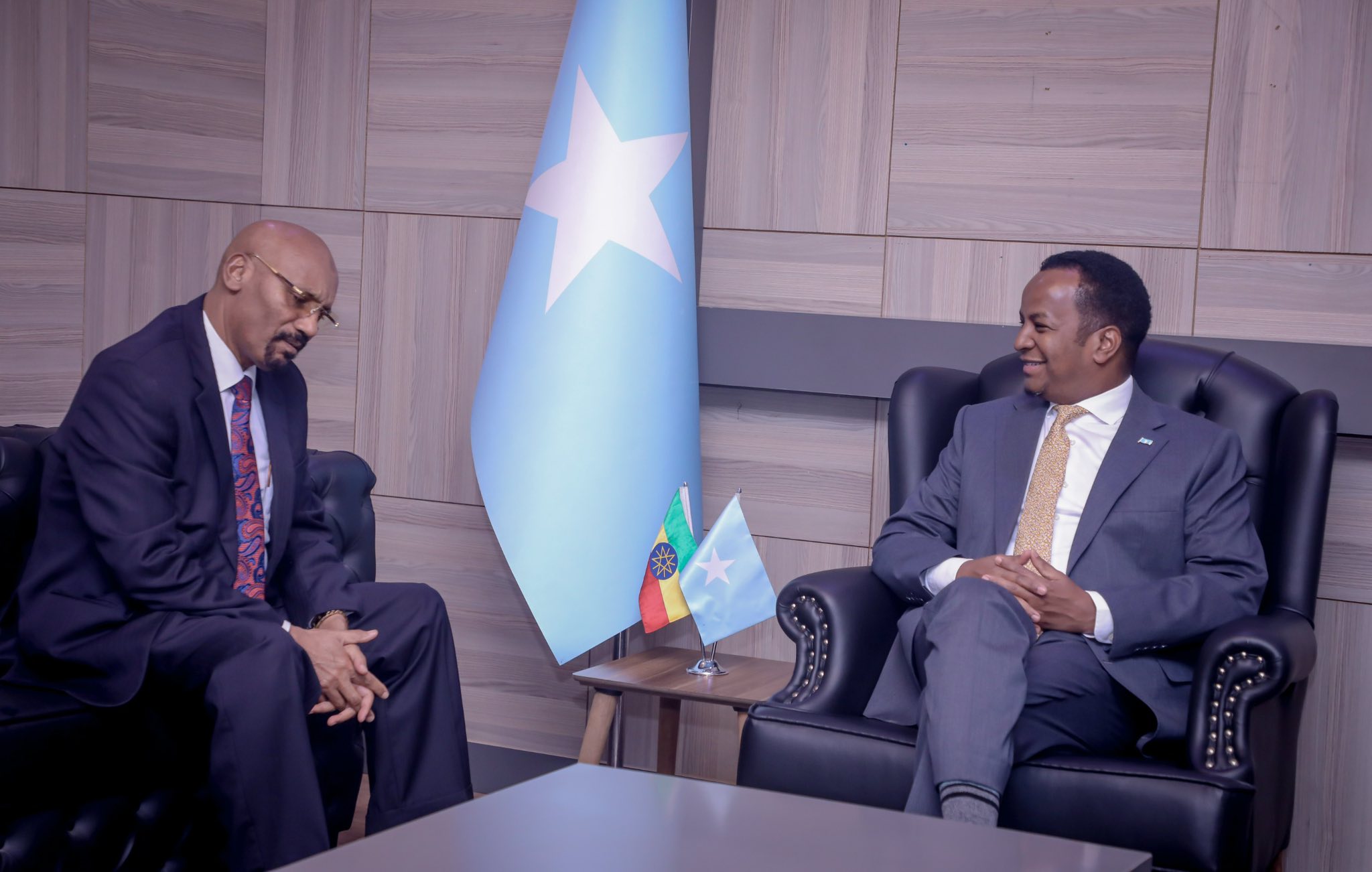 Somali FM Discusses Bilateral Ties with Ethiopia’s Ambassador