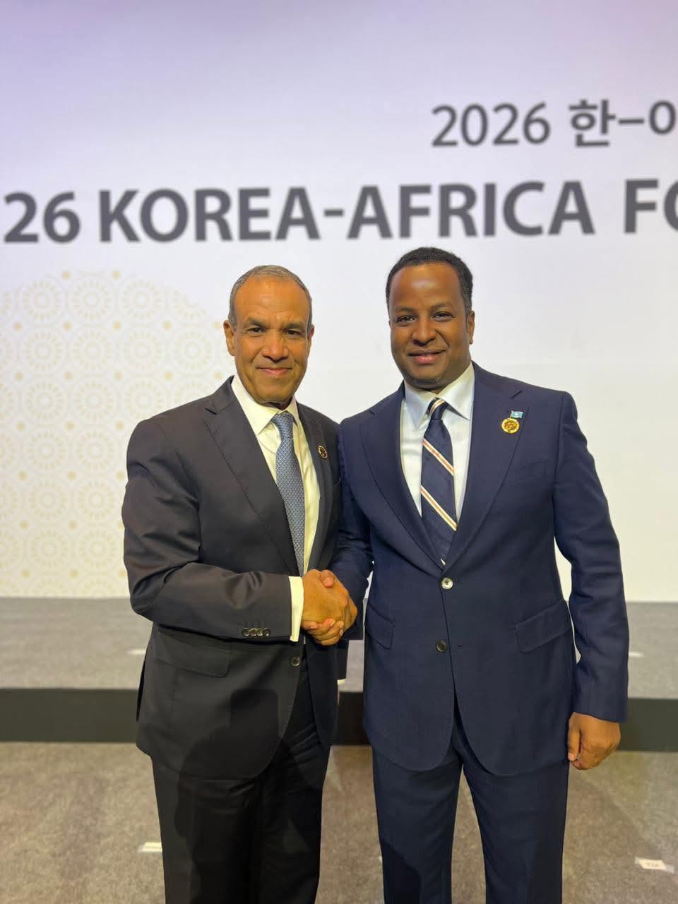 FM Abdisalam Meets Egyptian Counterpart in Seoul