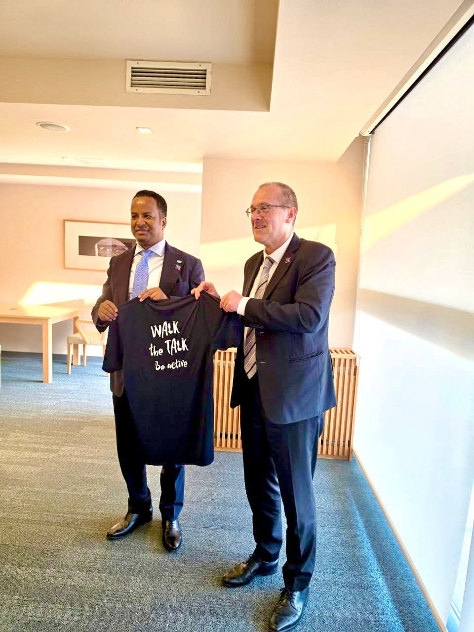 Somalia Deepens Cooperation with WHO on Health Priorities