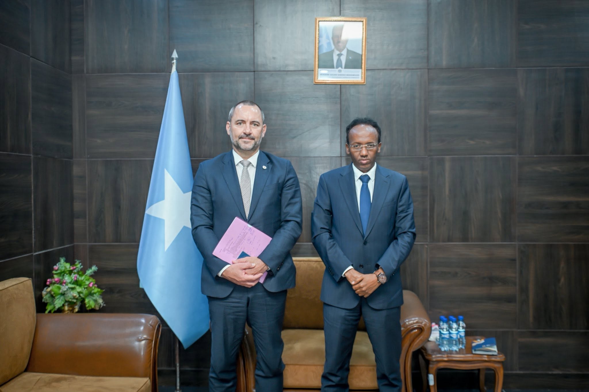 Deputy Minister of Foreign Affairs Receives Head of ICRC Delegation to Somalia