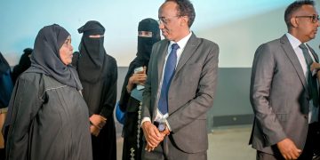 Deputy Minister Welcomes 129 Somali Returnees from Libya