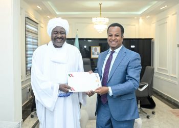 Minister Receives Sudanese Ambassador